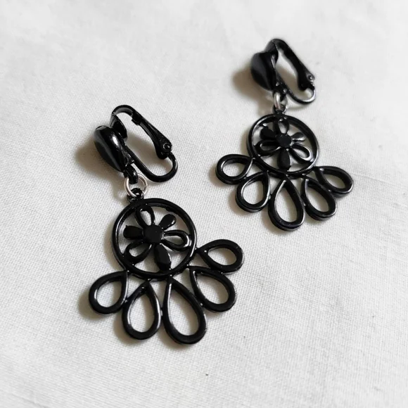 90s Vintage Earrings - Picture 2 of 4